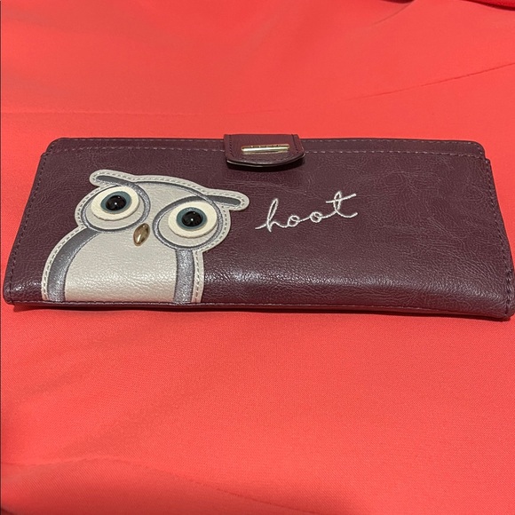 Relic Handbags - Relic Owl Design Women's Wallet - Purple and Cream